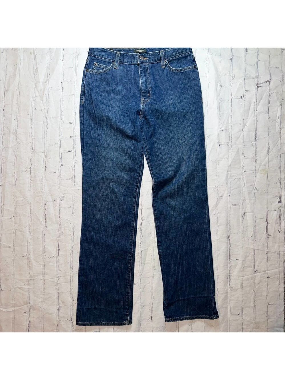 NWOT Women’s Size 8R Eddie Bauer Natural Fit Straight Leg Jeans